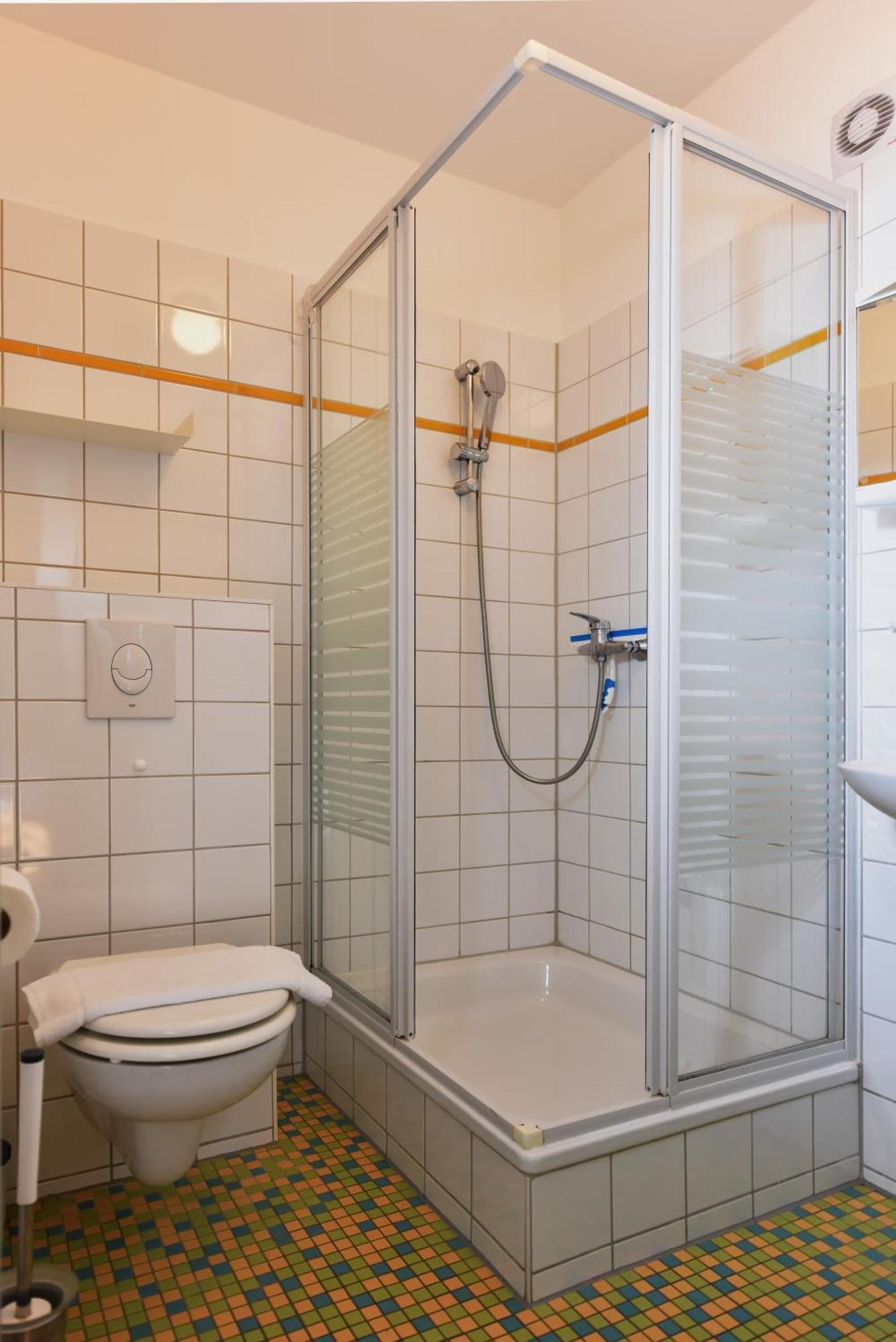 Apartament Cblue "Friedrich Franz", 500 M Zum Strand, Zentral Rostock Zewnętrze zdjęcie